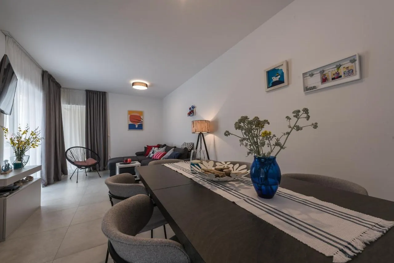 Apartman Festini Pag 파그 0*,  크로아티아