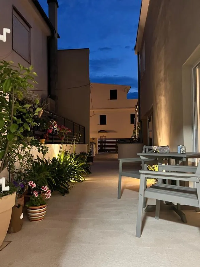 아파트 Apartman Festini Pag 파그 크로아티아