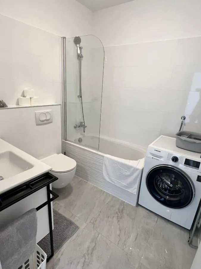 아파트 Apartman Festini Pag 파그