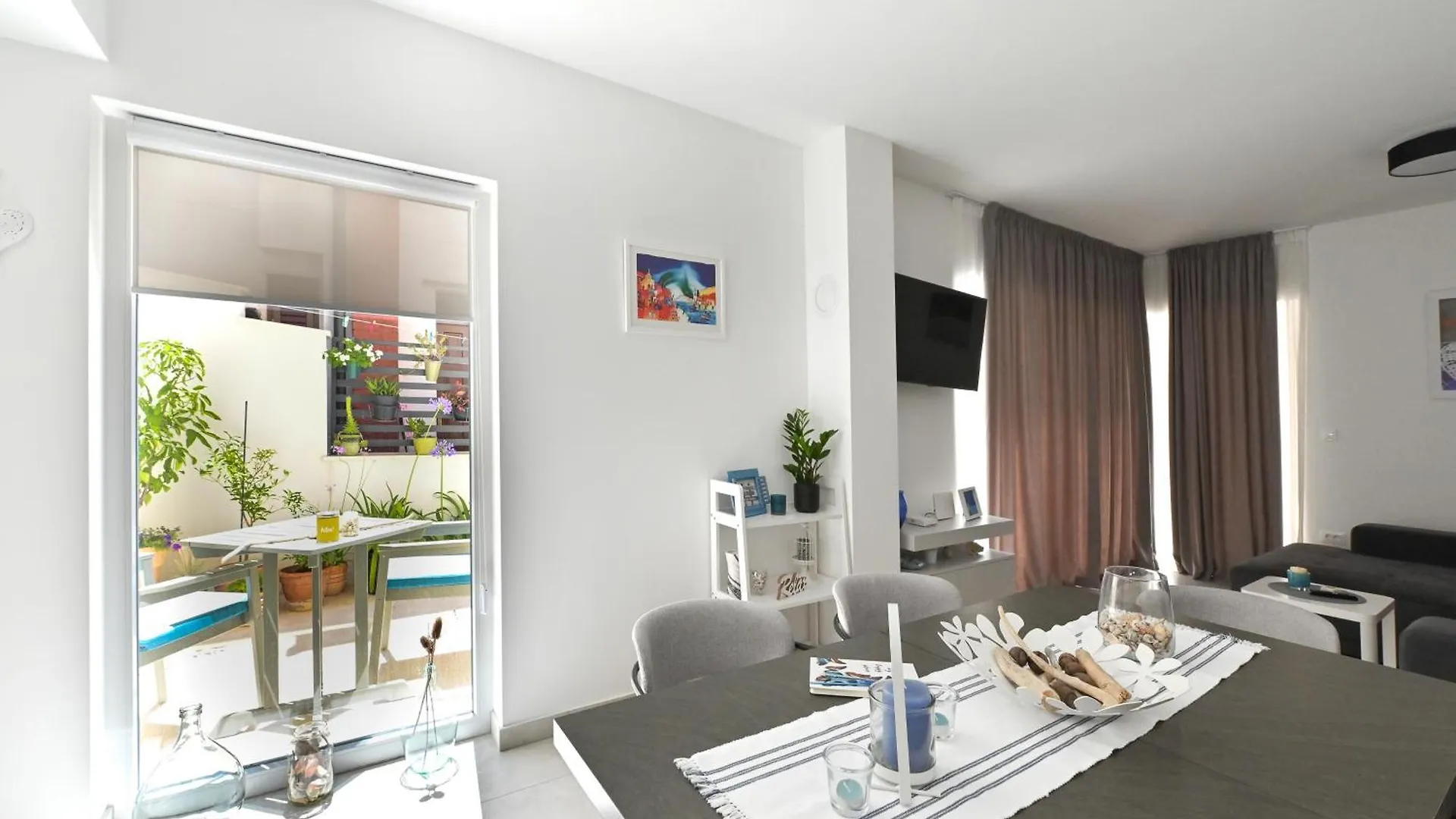 아파트 Apartman Festini Pag 파그