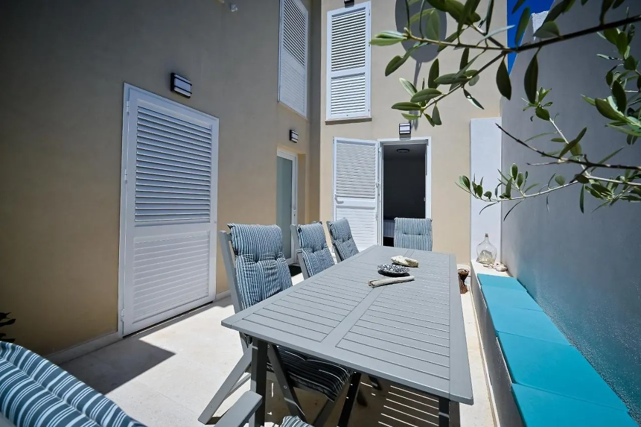 פג Apartman Festini Pag